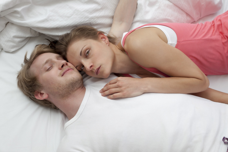 「嫁とは別れる」だけじゃない?不倫男が本音を隠したいときに使う常套句
