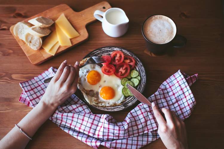 習慣づけよう！エステティシャンが教える太りにくい食事の取り方