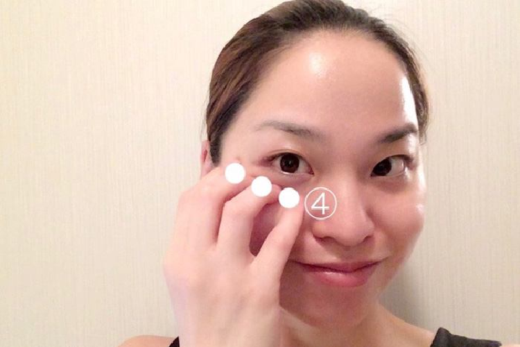 「生理中の顔のむくみ」の簡単リセットマッサージ法
