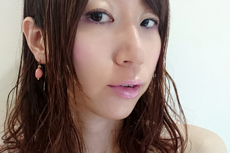 目元にピンクちょこ置き♡デートにおすすめのアイメイク方法