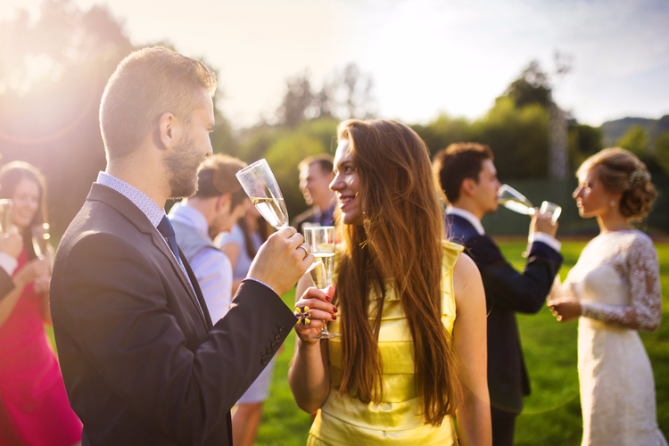 出会いは二次会にあり!チャンスを掴むための二次会女子的マナー