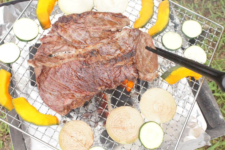 美肌作りや貧血予防に欠かせないお肉!BBQでも役立つおいしいステーキの焼き方とは?