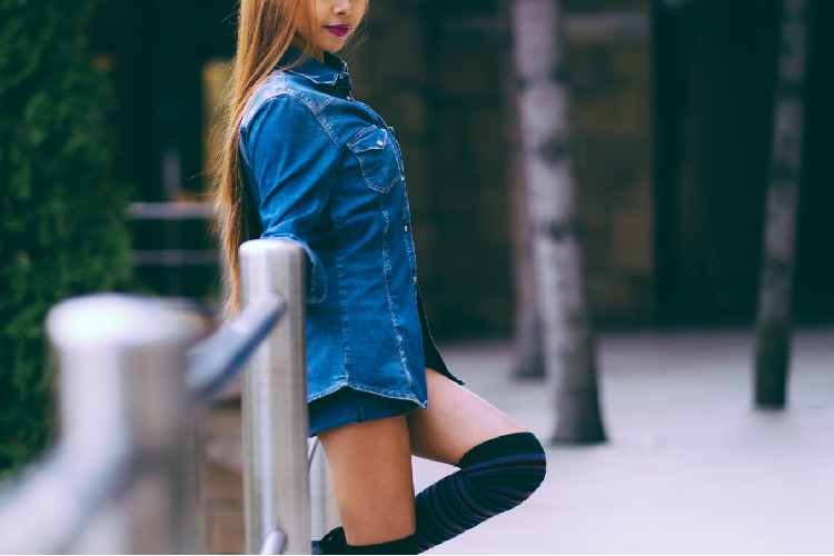 アムラーのような女性のイメージ