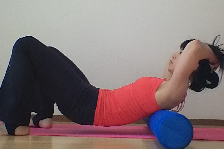 ポールが垂直になるように当てる