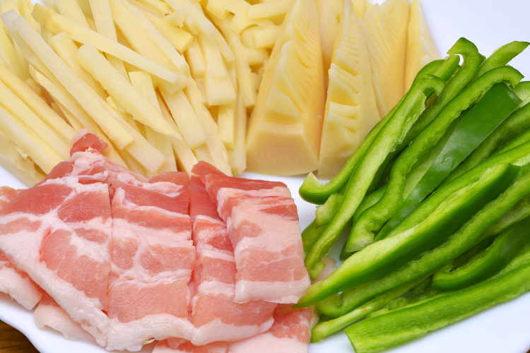 青椒肉絲の材料