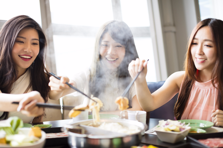 コラーゲン食べてお肌プルプル〜!ってウソ?ホント?最近のコラーゲン事情とは?