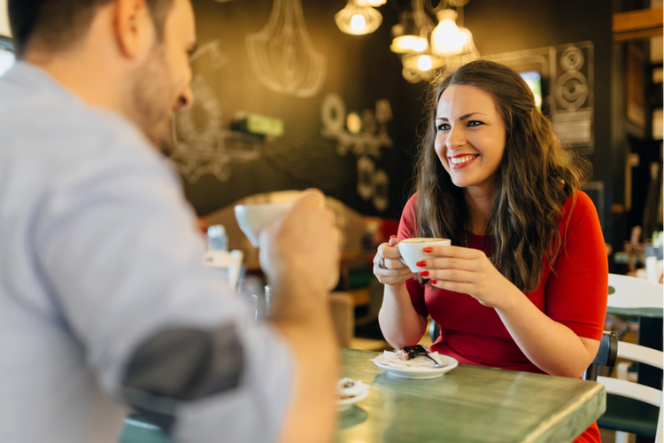 絶対に偽っているでしょう? 婚活の場で男性から見られている意外なポイント3つ