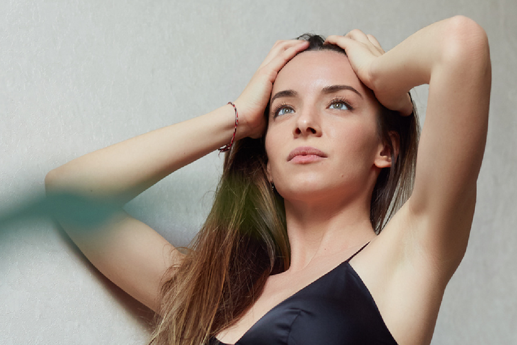 気分は憂鬱、お肌のトラブルが気になる生理期間中のスキンケアやリラックスアイテムとは?