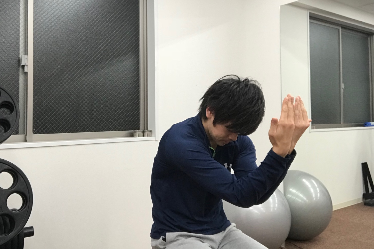 肩甲骨エクササイズ