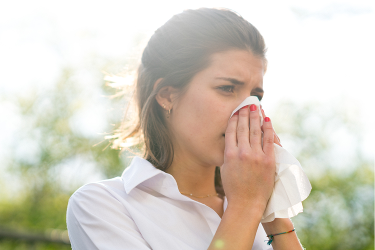 美容鍼灸師が伝授!花粉症を予防するツボで、すべすべ美肌になる方法
