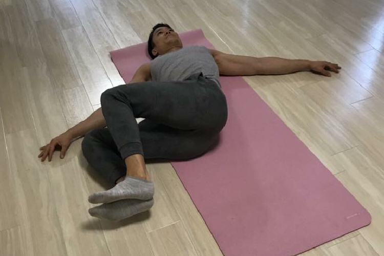 腰痛を改善するストレッチ