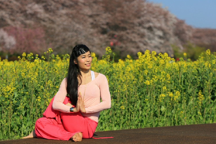春の心を整えるヨガ~怒りっぽく、胃腸の調子もイマイチの時にはこのポーズ!