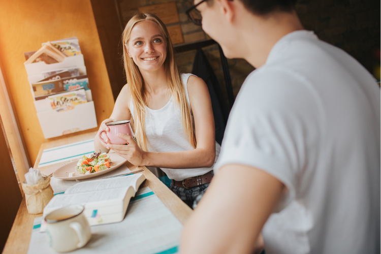 例え話で丸わかり？さり気ない会話から、彼の「好みのタイプ」を知る方法3つ