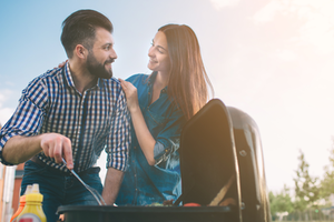 開放的な気分の夏。大人女性に打ってつけの出会いはどこにある？