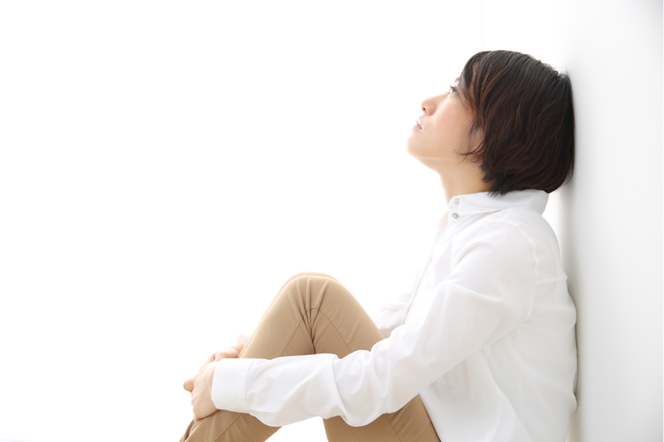 自律神経が乱れてボーっとする・・・。季節の変わり目が辛い人のヨガ