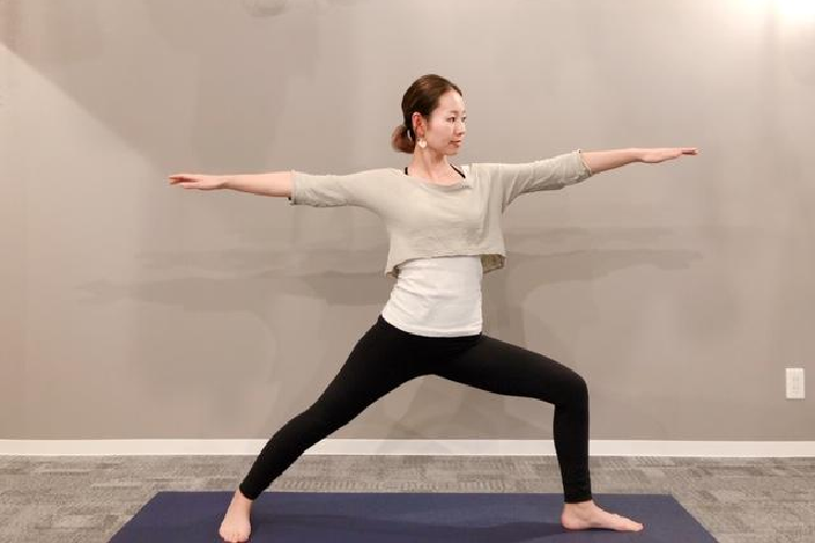 STEP6:両手を広げて目線を遠くへ