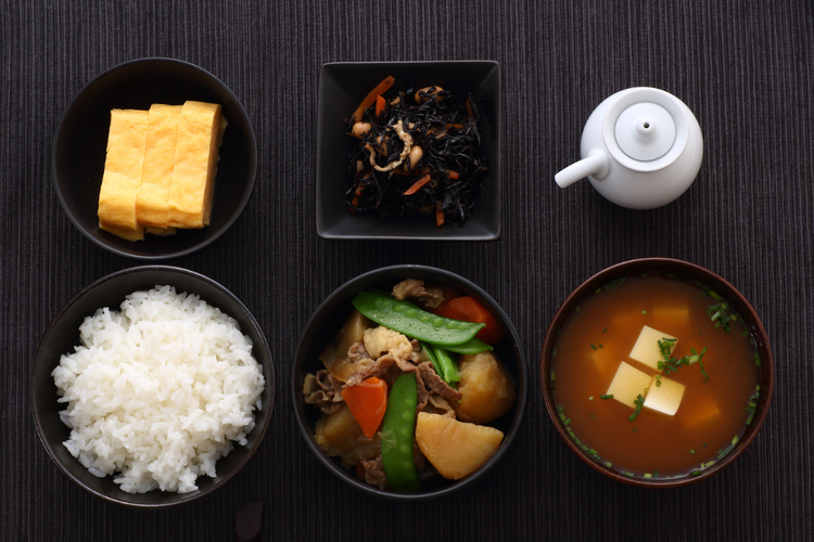 味噌汁　和食