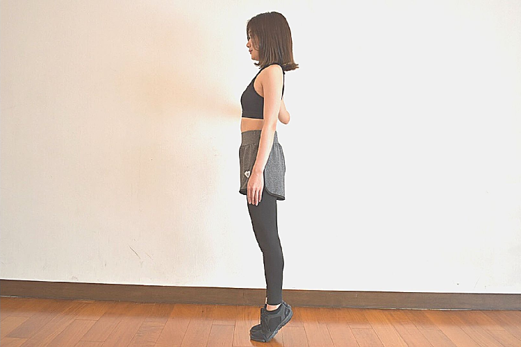 つま先立ち