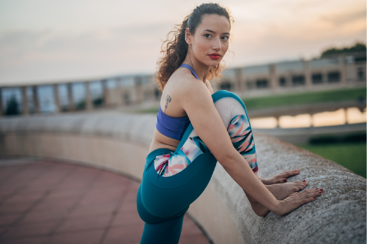 むくみ・冷え性に！「レギンス入浴」の効果とやり方を解説