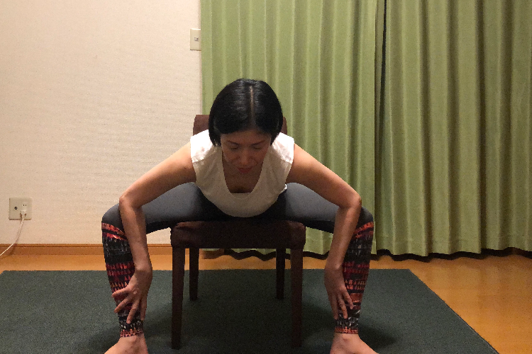 内腿のストレッチ