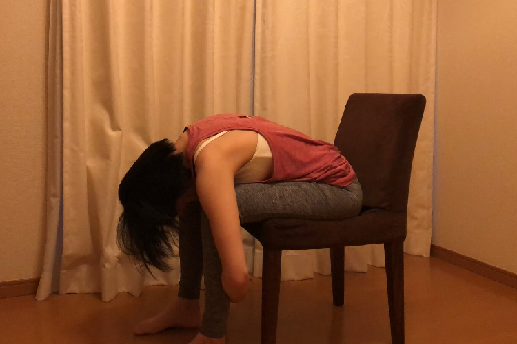 腰のストレッチ
