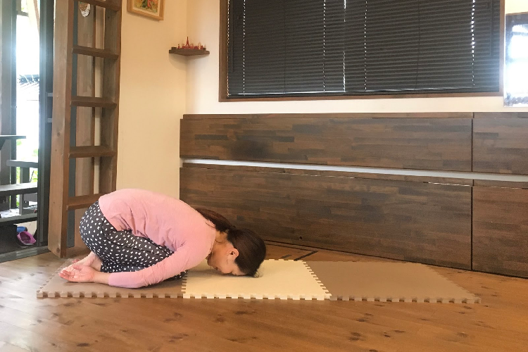 エクササイズする女性
