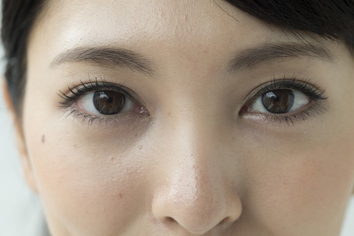 自眉を活かすと小顔になる!本来の自分と出会う眉メイク