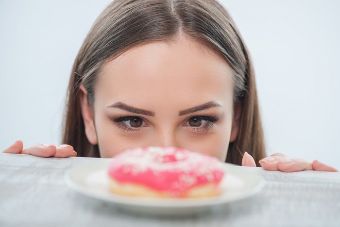 ダイエット中の「食べたい衝動」を、1分でおさえる方法！