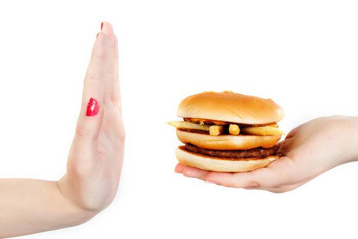 どのくらい食べたら太る！？「食べ過ぎ」を簡単に見分ける方法