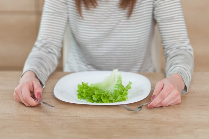 食事制限のイメージ