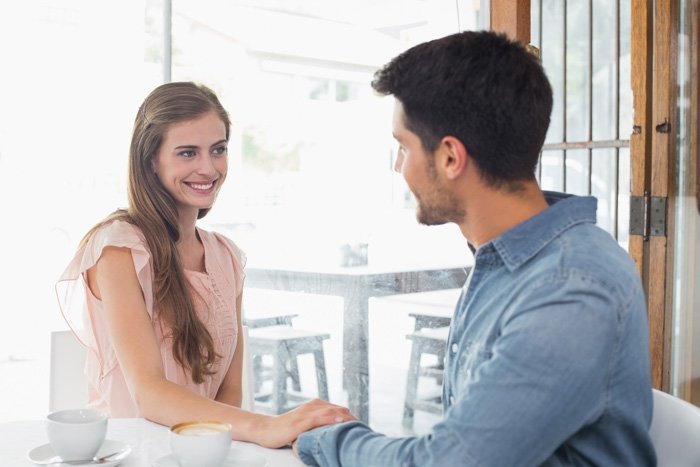 間違った振る舞いは逆効果!男性が女性に求める本当の“気遣い”とは?