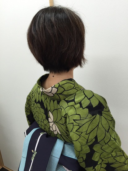 衿の後ろ部分のイメージ