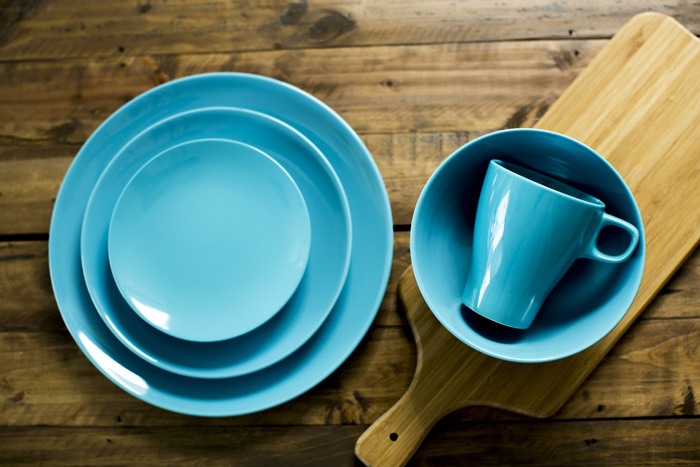 青色のお皿のイメージ