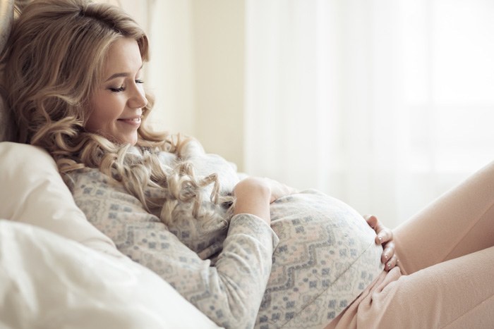 女性なら知っておきたい!季節によって影響するお産の違い