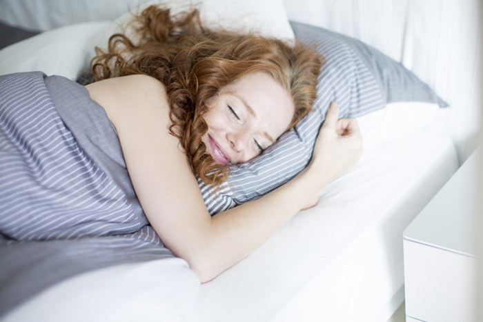 不思議？すぐに眠れる「4-7-8呼吸」でリラックス睡眠