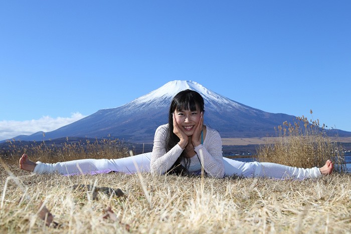 左右開脚ストレッチ