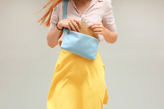 黄色のスカートのイメージ