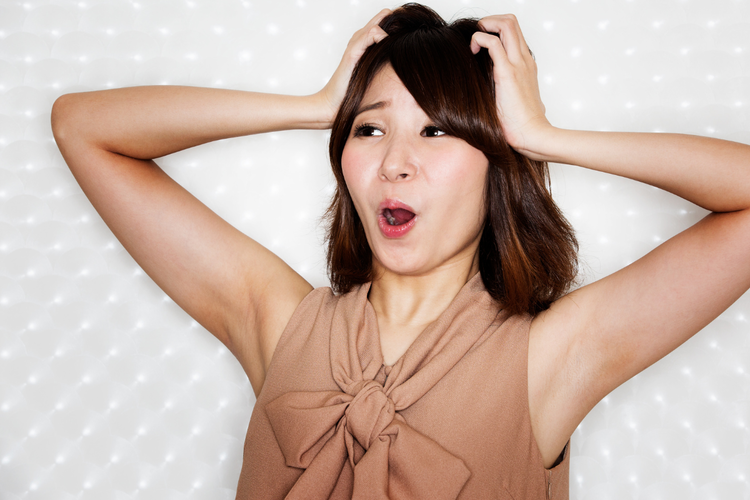 セルフ処理派は要注意!ワキをのぞかれてしまう危険な瞬間